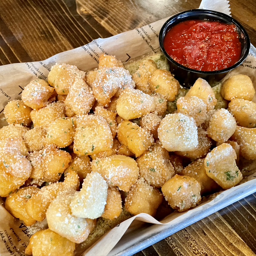 Vero Chicago Pizza | restaurant | 5070 S Gilbert Rd Suite 400, Chandler, AZ 85249, USA | 4806991964 OR +1 480-699-1964