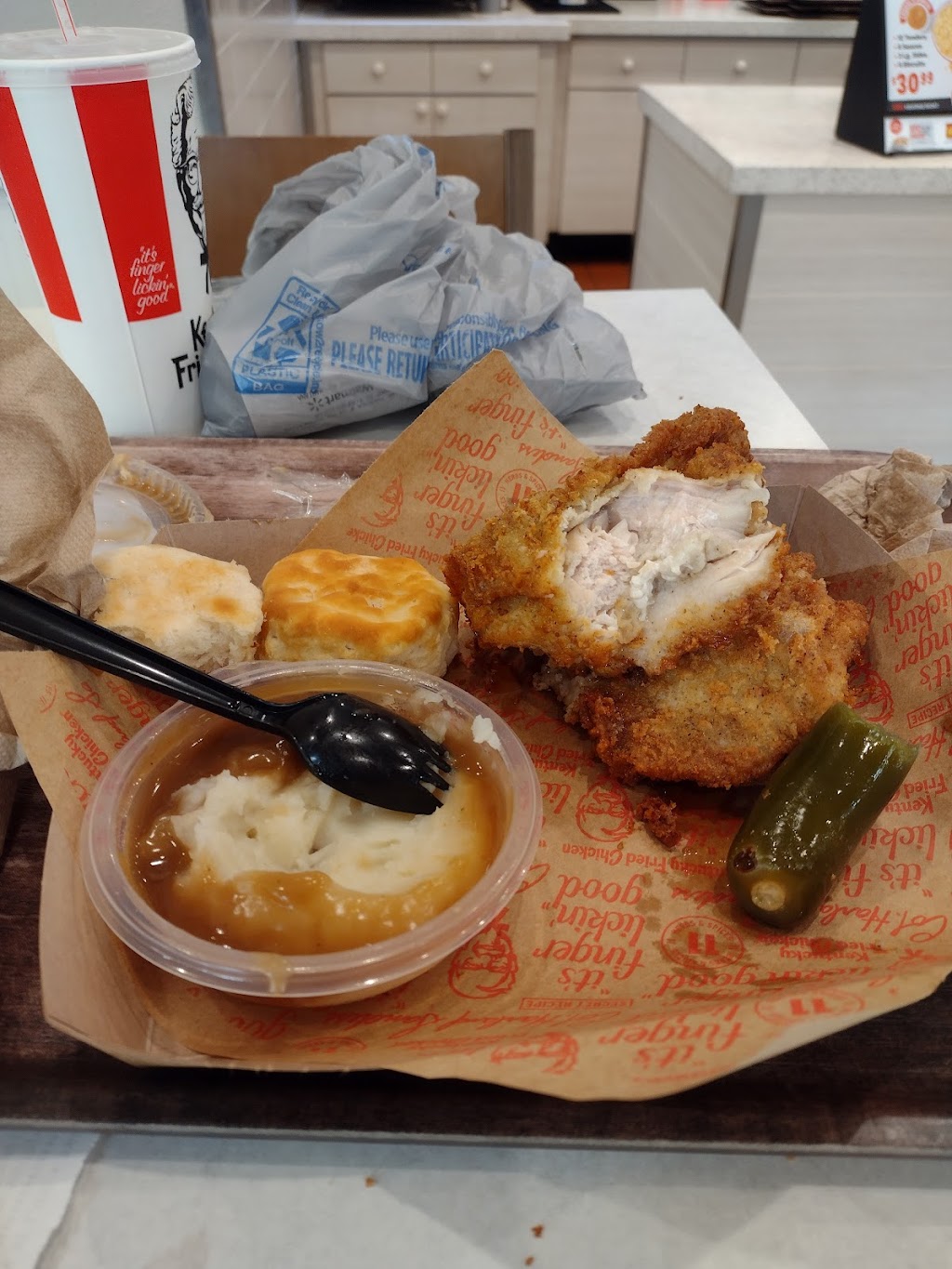 KFC | restaurant | 4101 S McColl Rd, Edinburg, TX 78539, USA | 9565870074 OR +1 956-587-0074