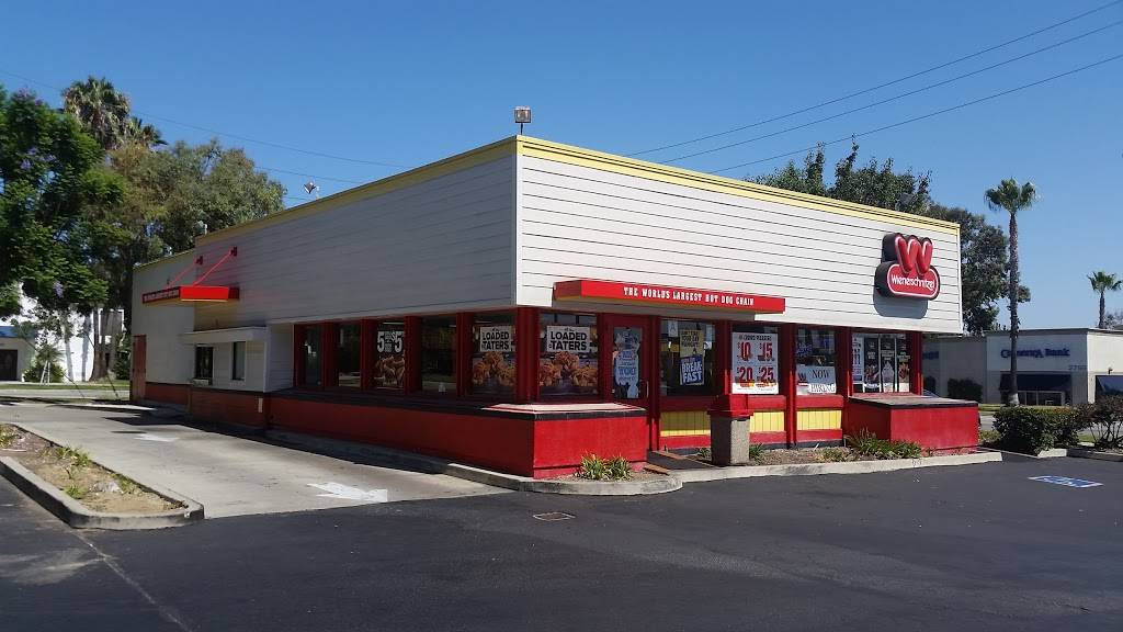 Wienerschnitzel | restaurant | 2780 Pacific Coast Hwy, Torrance, CA 90505, USA | 3105392823 OR +1 310-539-2823