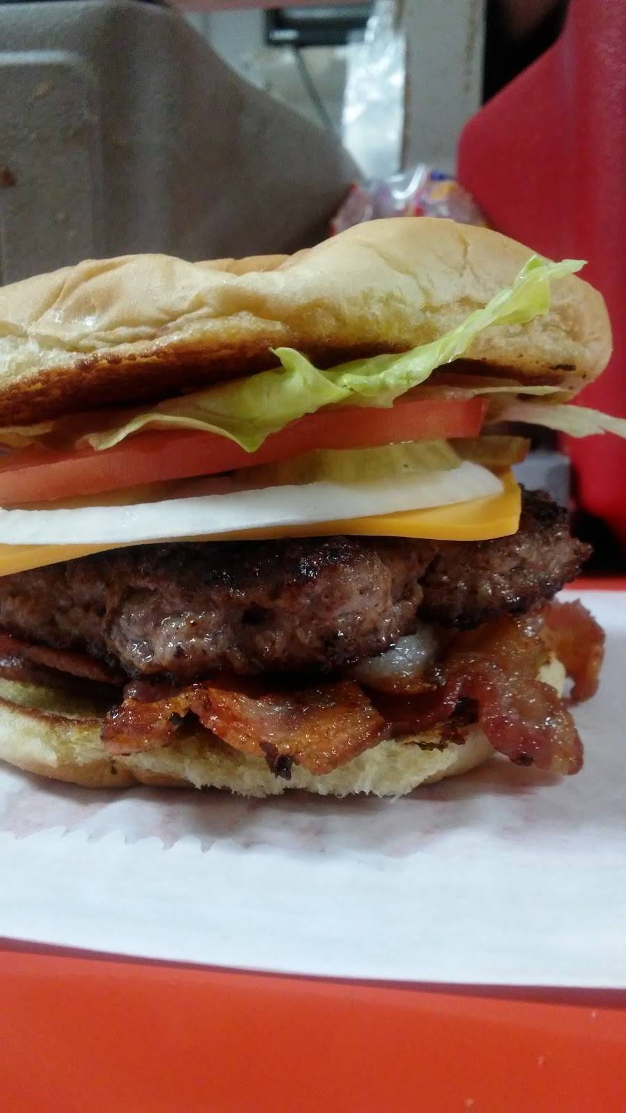 Barge Inn | restaurant | 315 Franklin St, Troy, IN 47588, USA | 8125472650 OR +1 812-547-2650