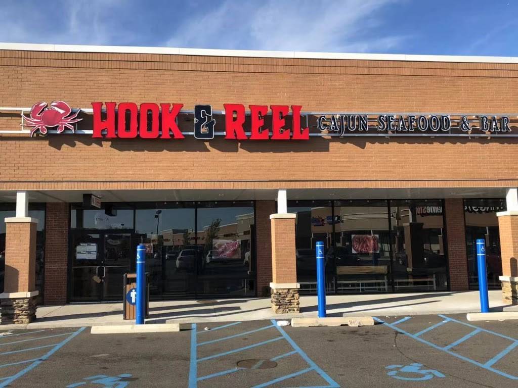 Hook & Reel Cajun Seafood & Bar | restaurant | 1756 Forest Ave store 1, Staten Island, NY 10303, USA | 9178300159 OR +1 917-830-0159