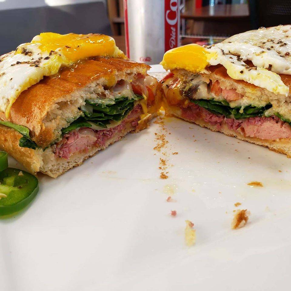 Basils Deli and cafe | restaurant | 8380 Topanga Canyon Blvd, Canoga Park, CA 91304, USA | 7478883114 OR +1 747-888-3114