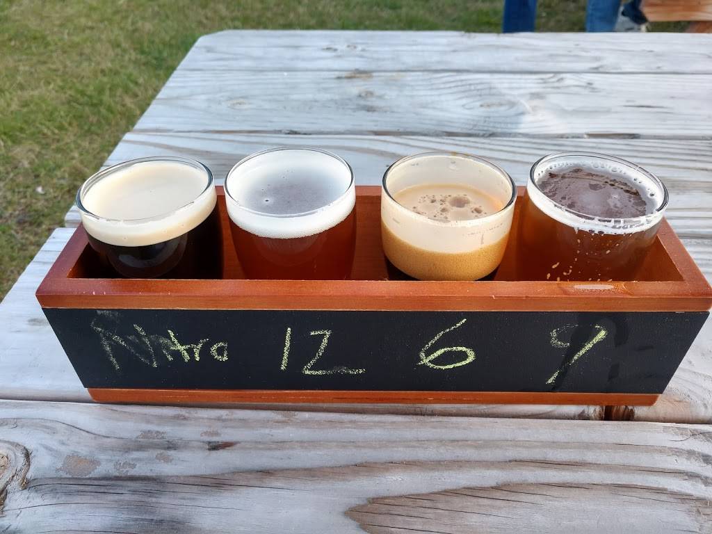 Ocean Pours Taproom | restaurant | 759 Ocean Shores Blvd NW, Ocean Shores, WA 98569, USA | 3609409180 OR +1 360-940-9180