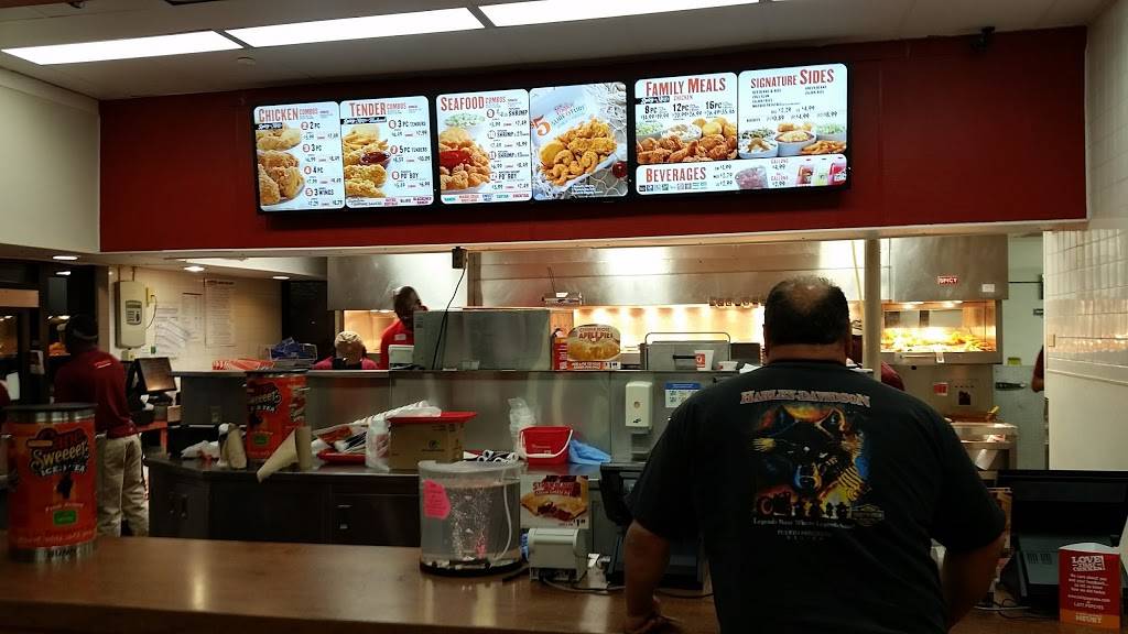 Popeyes Louisiana Kitchen | restaurant | 324 W Vine St, Kissimmee, FL 34741, USA | 4078460828 OR +1 407-846-0828