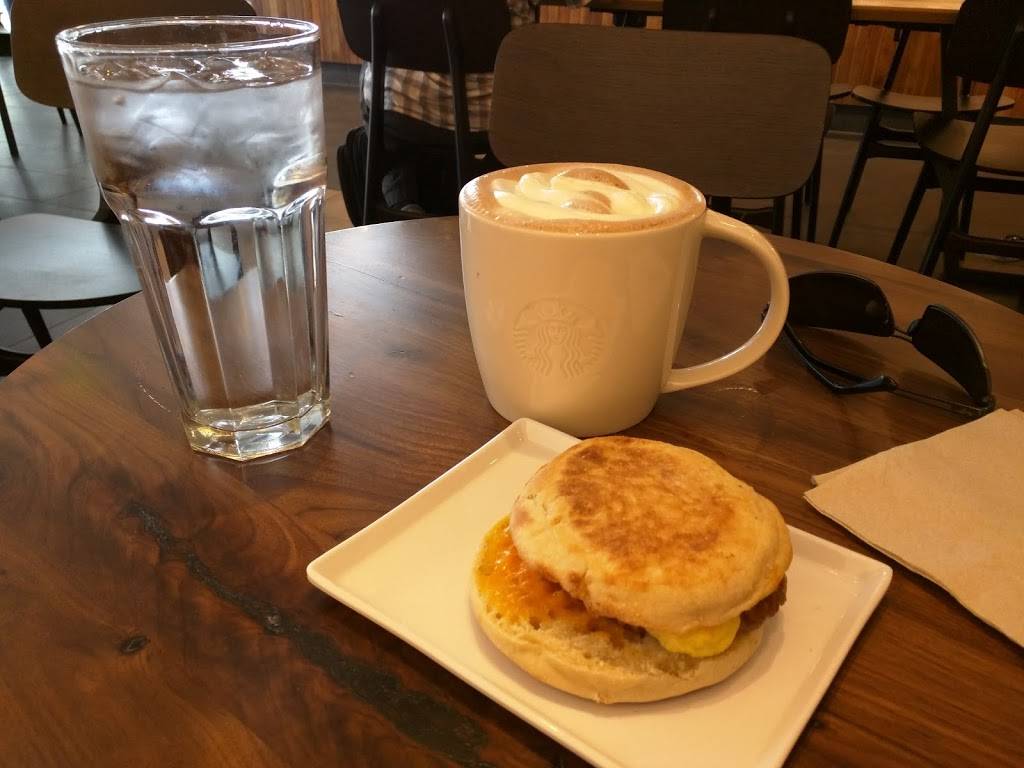 Starbucks | cafe | 1519 Park Central Dr, Highlands Ranch, CO 80129, USA | 3036838857 OR +1 303-683-8857