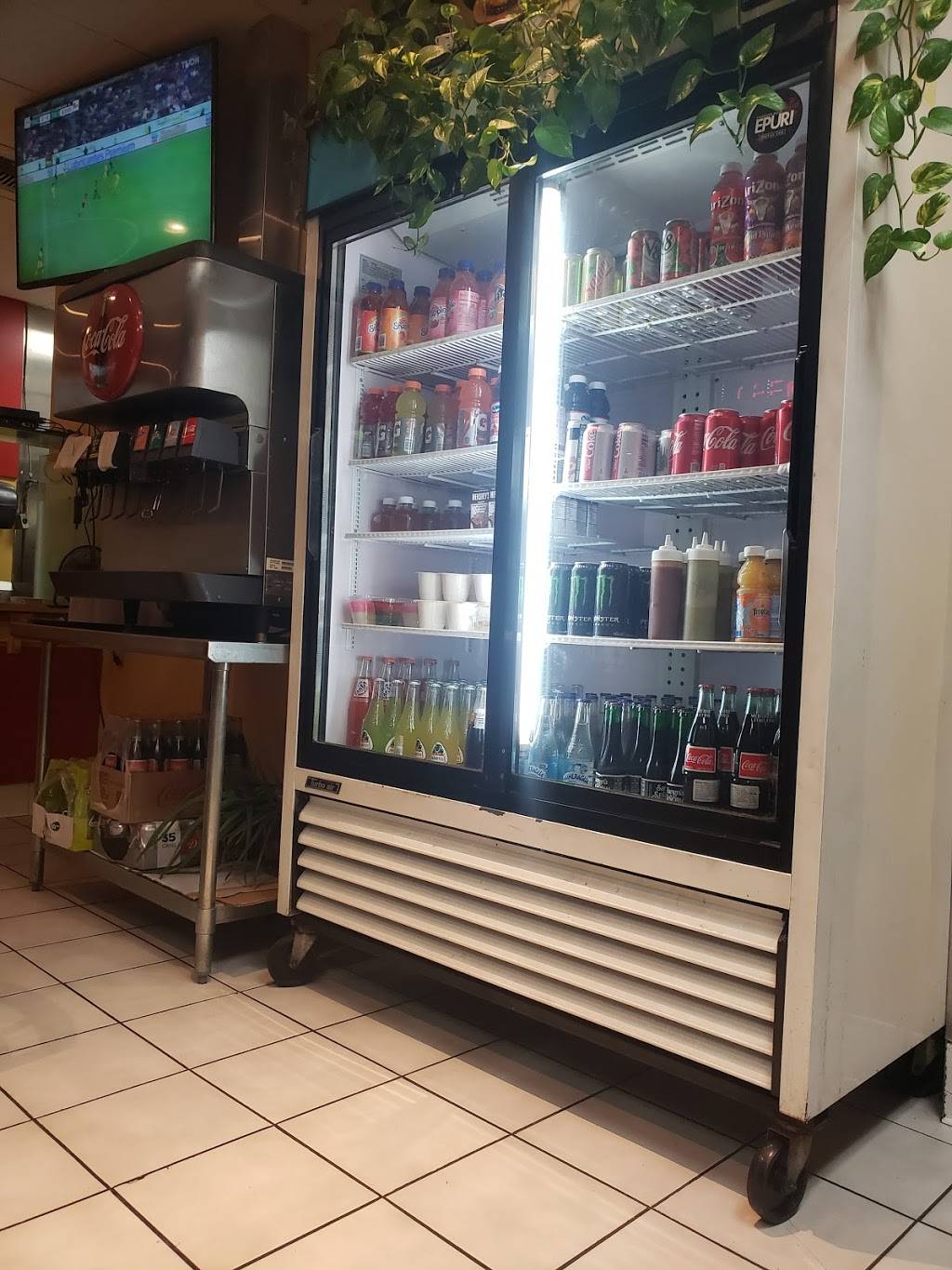 Luceros Mexican Food | restaurant | 13672 Goldenwest St suite a, Westminster, CA 92683, USA | 7142489142 OR +1 714-248-9142