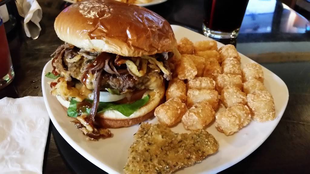 Hoppy Pig | restaurant | 135 N Kinzie Ave, Bradley, IL 60915, USA | 8156143134 OR +1 815-614-3134