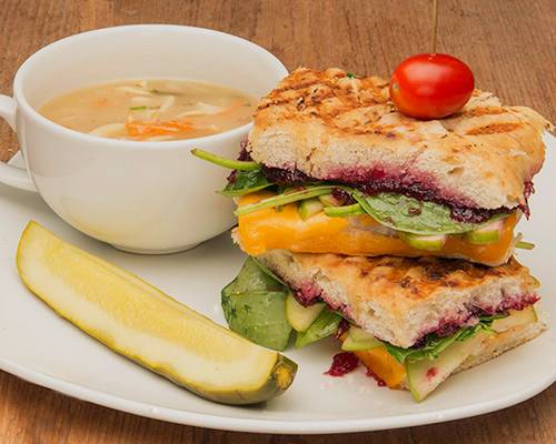 Williams Fresh Cafe | cafe | 501 Bryne Dr Unit A, Barrie, ON L4N 9P7, Canada | 7057268191 OR +1 705-726-8191