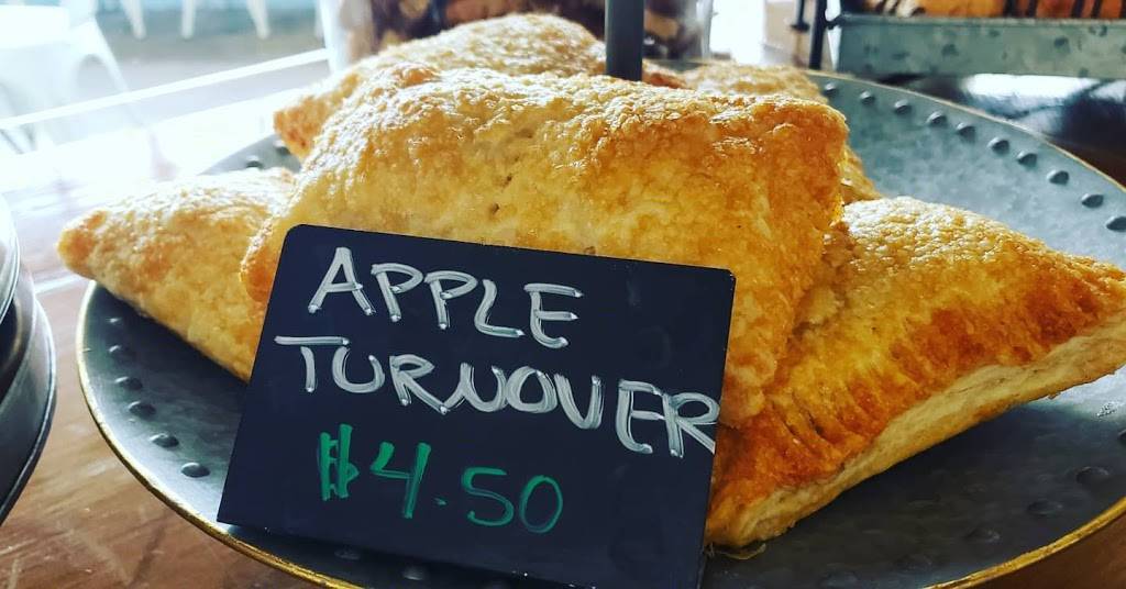 Servente Bakery & Cafe | bakery | 1032 Great Plain Ave, Needham, MA 02492, USA | 5083264670 OR +1 508-326-4670