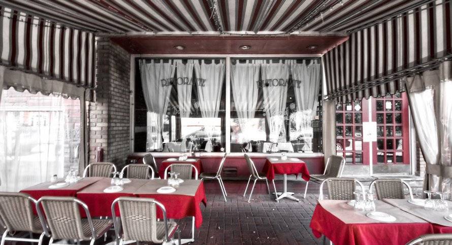 Restaurant La Piccola | restaurant | 2050 Rue Fleury E, Montréal, QC H2B 1J3, Canada | 5148587175 OR +1 514-858-7175