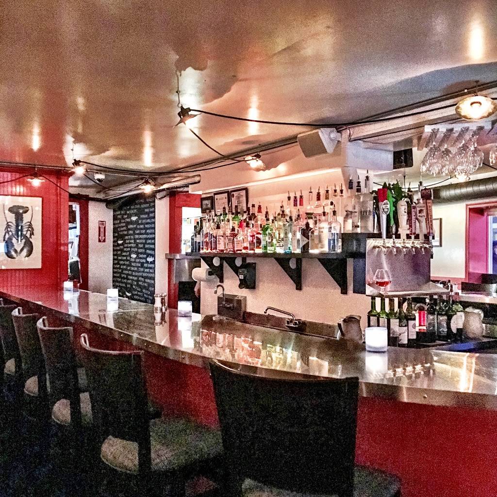 Jumpin Jays Fish Cafe | restaurant | 150 Congress Street, Portsmouth, NH 03801, USA | 6037663474 OR +1 603-766-3474