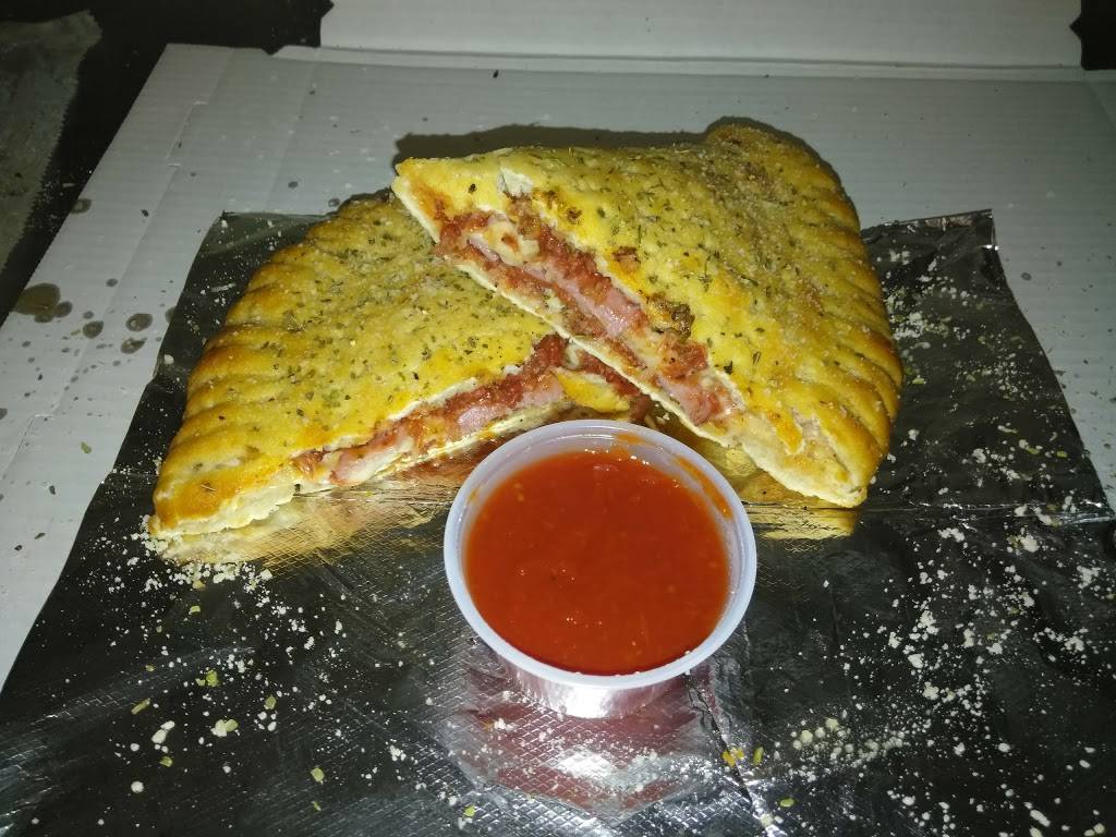 Green Bay Pizza Co Inc | restaurant | 2229 University Ave, Green Bay, WI 54302, USA | 9204659555 OR +1 920-465-9555