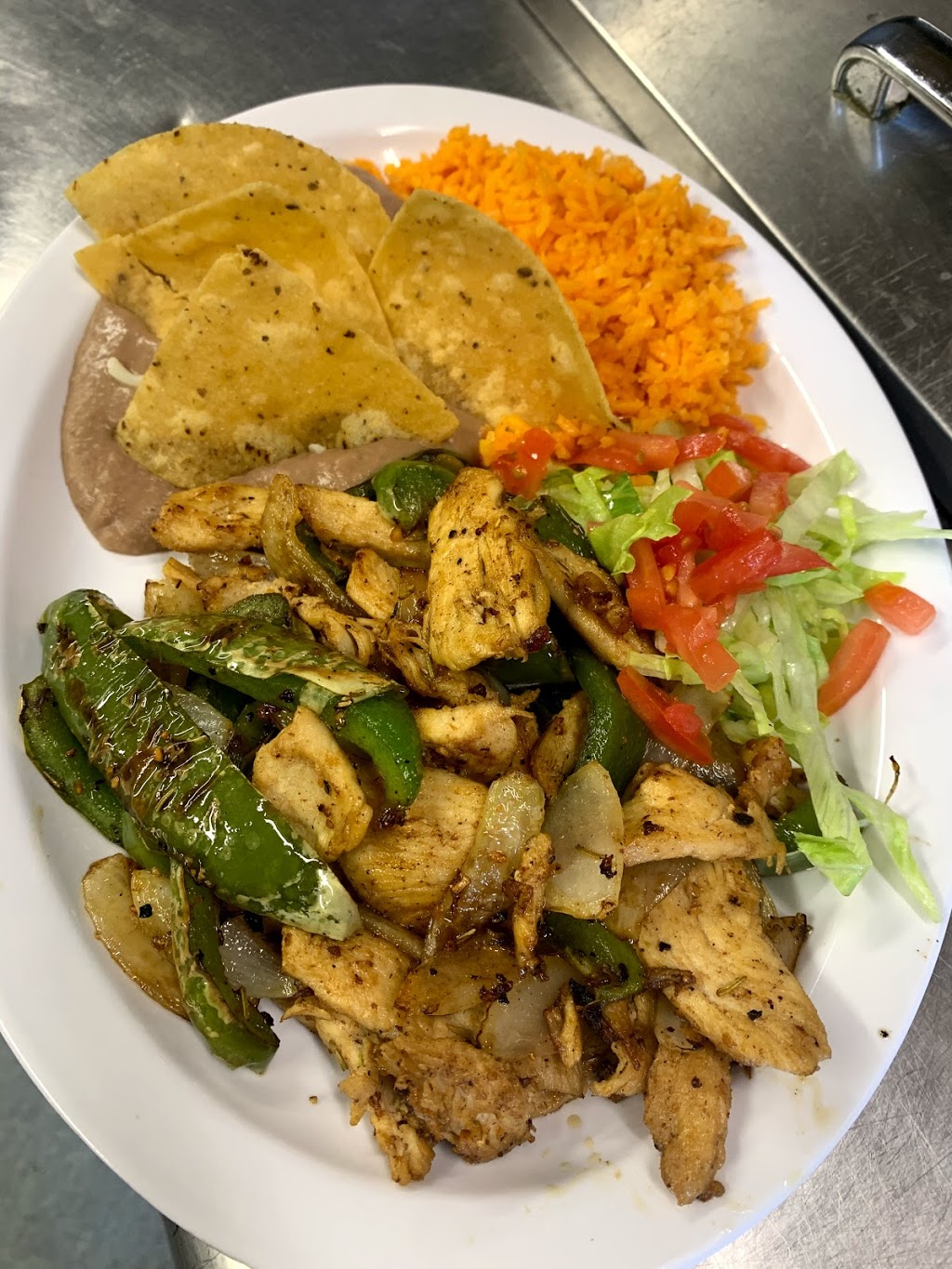 Soto’s aka the Taco Lady | restaurant | 226 W Broadway St, Bradley, IL 60915, USA | 8152956593 OR +1 815-295-6593