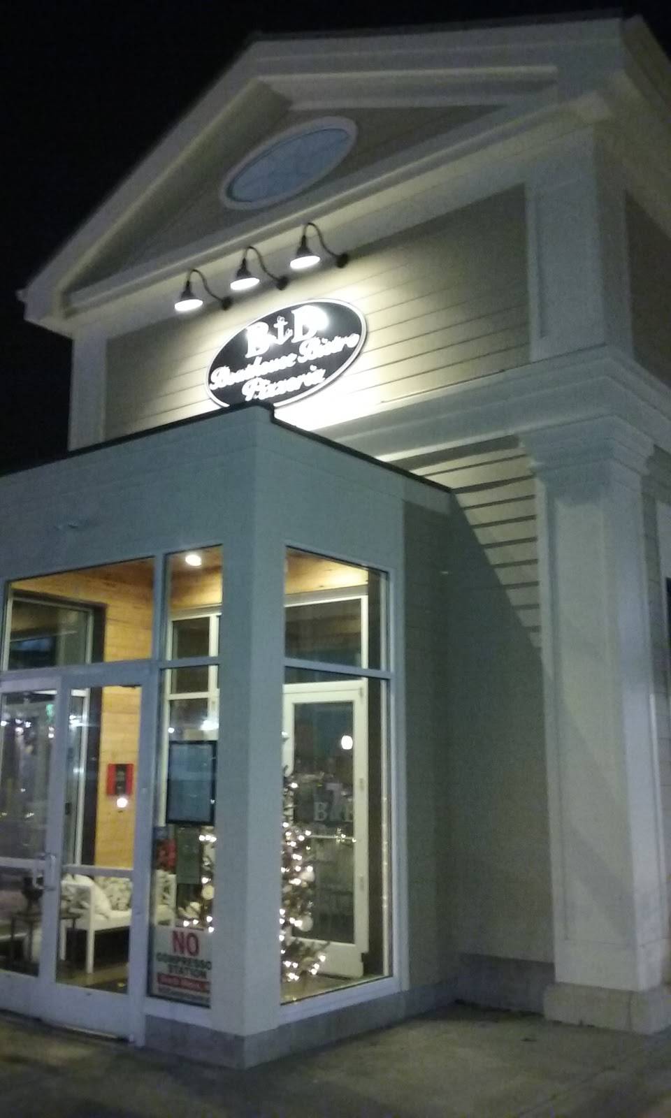 Boathouse Bistro & Pizzeria | restaurant | 19 Shipyard Dr, Hingham, MA 02043, USA | 7817493777 OR +1 781-749-3777