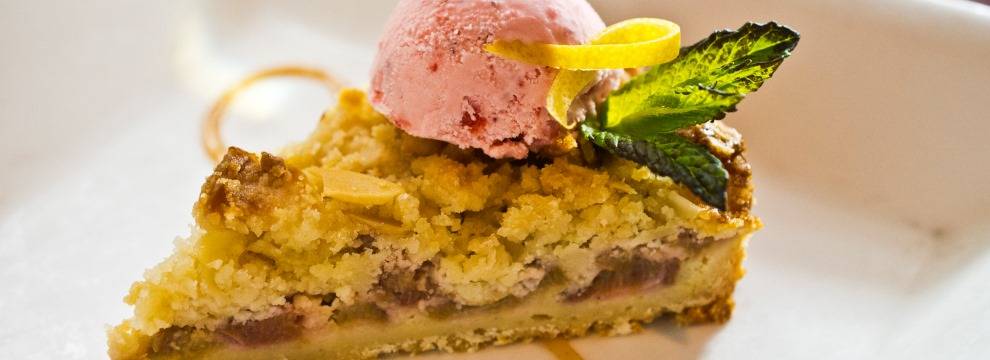 The Greenbriar Inn | restaurant | 8735 N Foothills Hwy, Boulder, CO 80302, USA | 3034407979 OR +1 303-440-7979