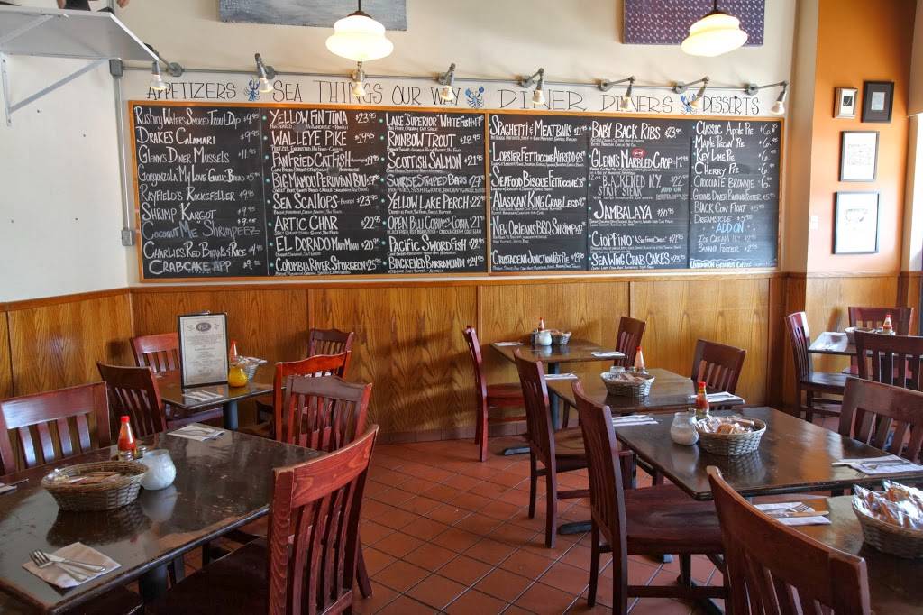 Glenns Diner | restaurant | 1820 W Montrose Ave, Chicago, IL 60613, USA | 7735061720 OR +1 773-506-1720