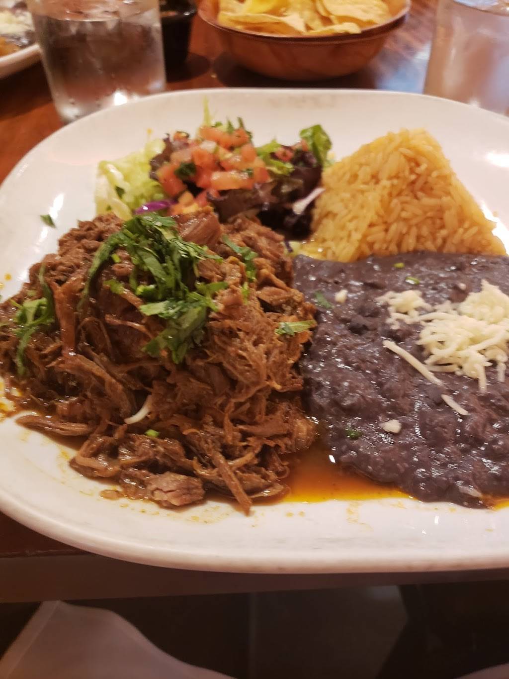 El Gallo Negro | restaurant | 8465 Old Redwood Hwy, Windsor, CA 95492, USA | 7078389511 OR +1 707-838-9511