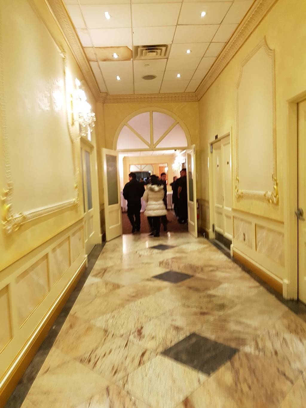 Five Star Banquet | restaurant | 13-05 43rd Ave, Long Island City, NY 11101, USA | 7187848484 OR +1 718-784-8484