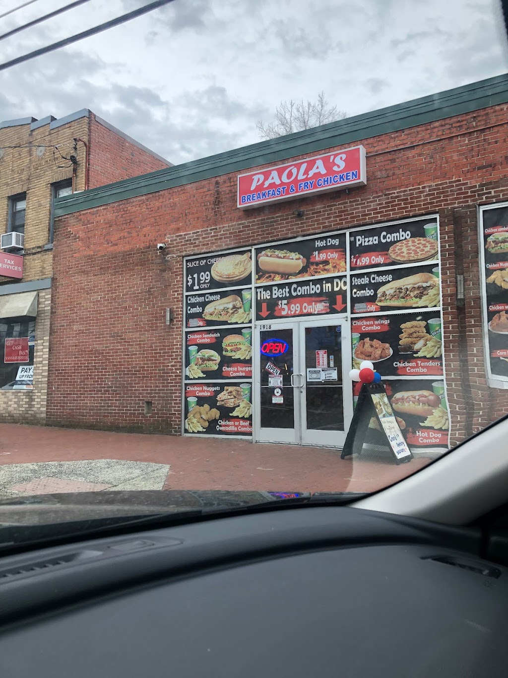 paolas breakfast & fry chicken | restaurant | 1918 14th St SE Suit B, Washington, DC 20020, USA | 2028894444 OR +1 202-889-4444