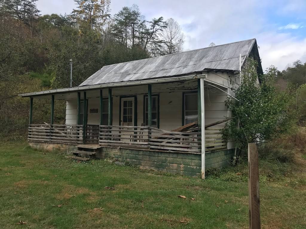 I Scream Sundae | restaurant | 516 W Main St, Ripley, WV 25271, USA | 3045324230 OR +1 304-532-4230