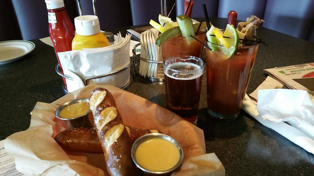 Bunkers @ Tribute Golf Course | restaurant | 1001 Golf Club Rd, Wausau, WI 54403, USA | 7156753663 OR +1 715-675-3663