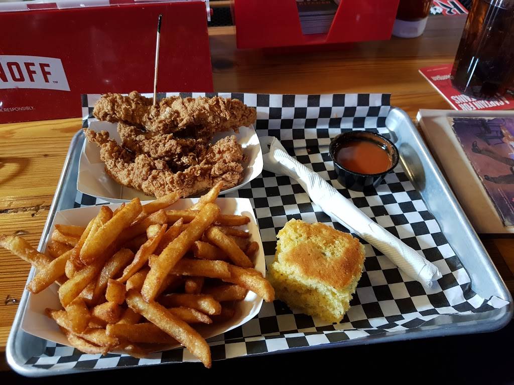 Happy Chicks | restaurant | 214 E 6th St, Austin, TX 78701, USA | 5124690002 OR +1 512-469-0002