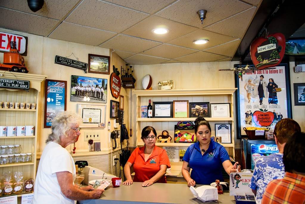 Apple Annies | restaurant | 1165 N Blackstone St, Tulare, CA 93274, USA | 5596863411 OR +1 559-686-3411
