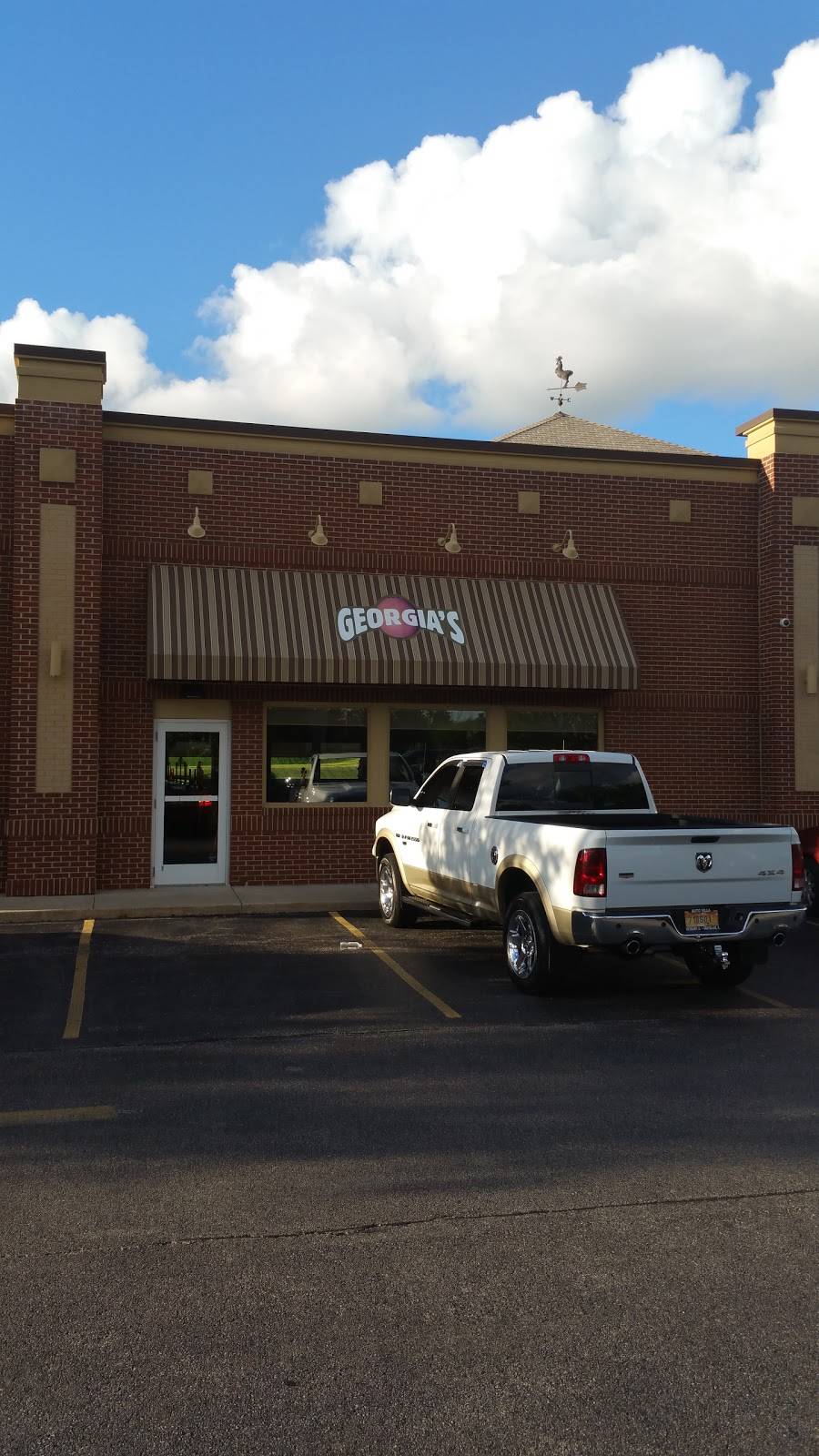 Georgias Restaurant & Pancake House Algonquin | restaurant | 1470 S Randall Rd, Algonquin, IL 60102, USA | 2243330695 OR +1 224-333-0695