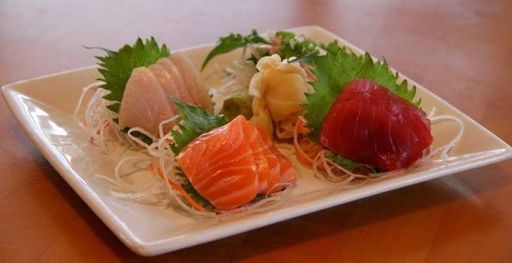 Sushi Brokers Arcadia | restaurant | 4419 E Indian School Rd, Phoenix, AZ 85018, USA | 4805155000 OR +1 480-515-5000