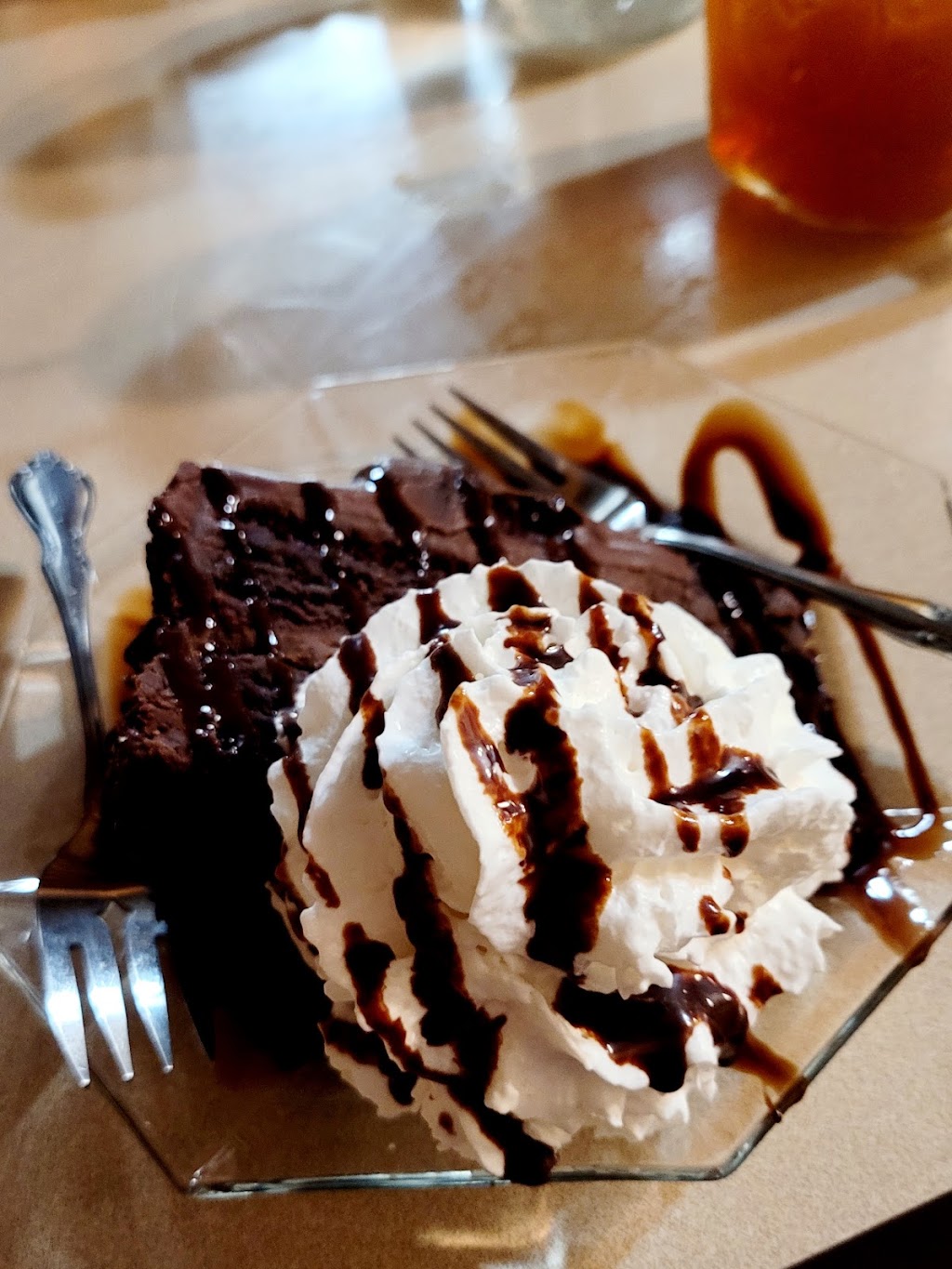 The Hitchrail Bar & Restaurant | restaurant | 421 Northern St, Pringle, SD 57773, USA | 6056732697 OR +1 605-673-2697