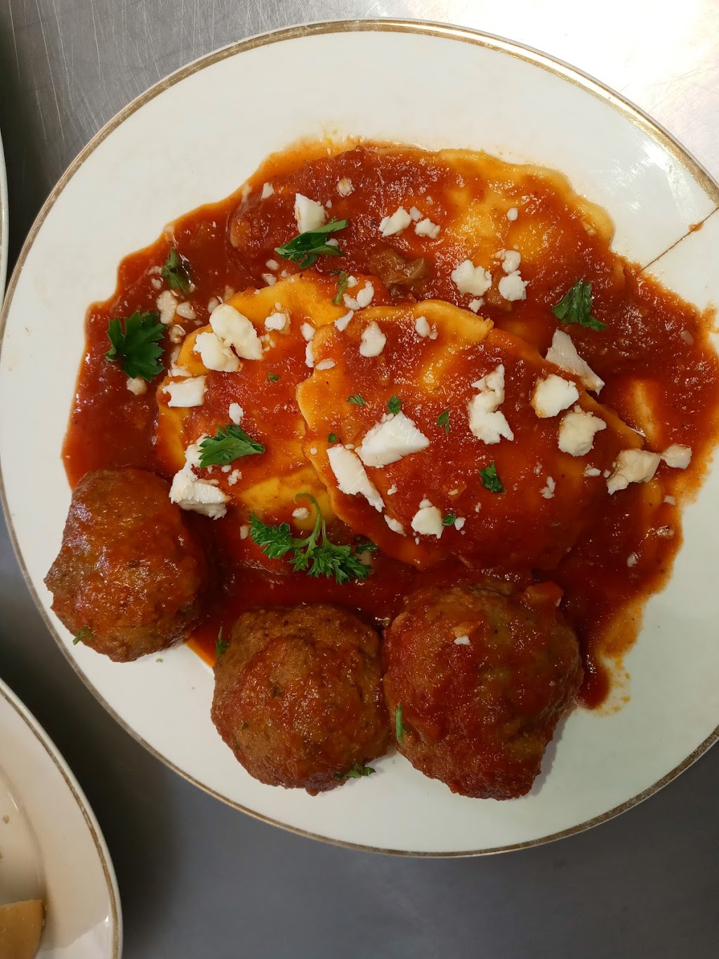 Mumma Marias House | restaurant | 8122 Kercheval Ave, Detroit, MI 48214, USA | 5862224754 OR +1 586-222-4754