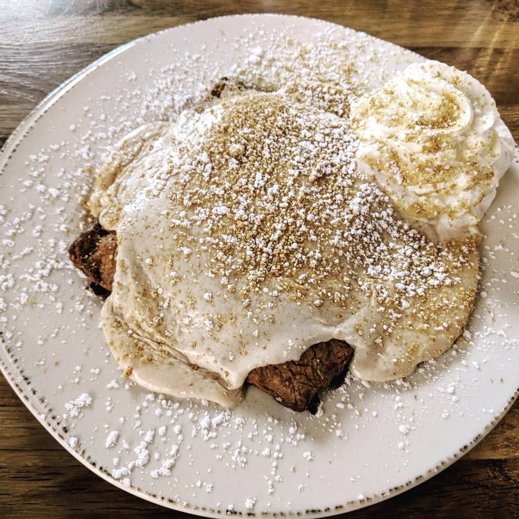 Iron Rooster | restaurant | 1558 Whetstone Way, Baltimore, MD 21230, USA | 4437087935 OR +1 443-708-7935