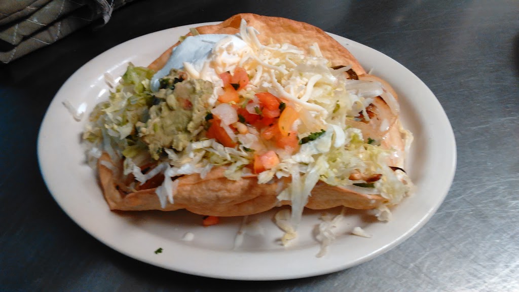 La Fiesta Charra | restaurant | 3079 Floyd Blvd, Sioux City, IA 51104, USA | 7122391005 OR +1 712-239-1005