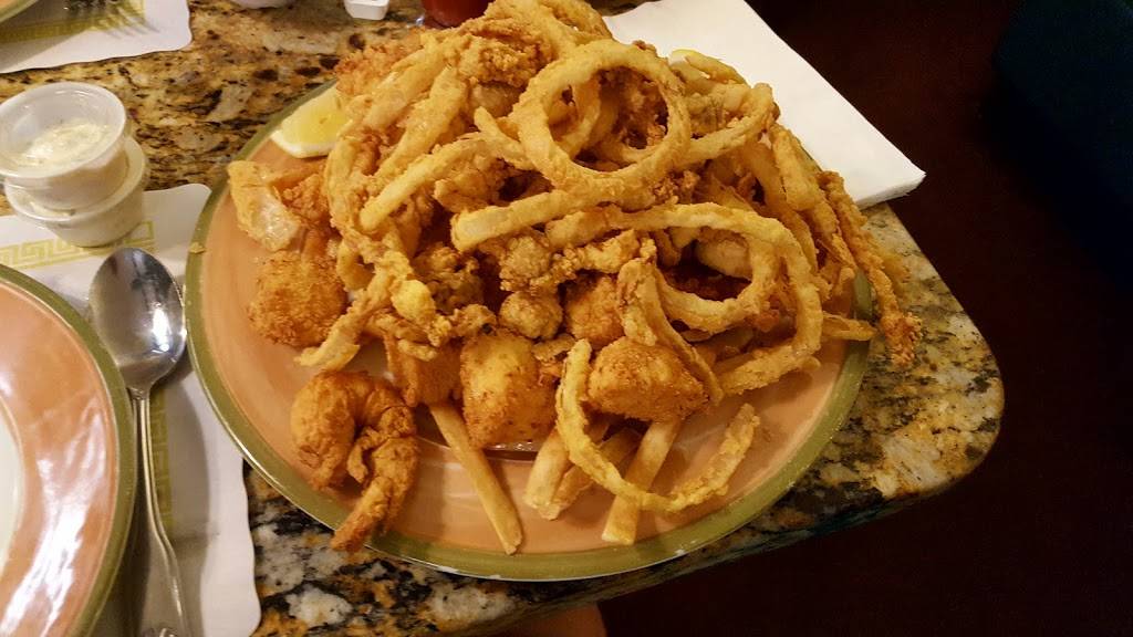 Marias Restaurant | restaurant | 240 Quincy Ave, Braintree, MA 02184, USA | 7818433730 OR +1 781-843-3730