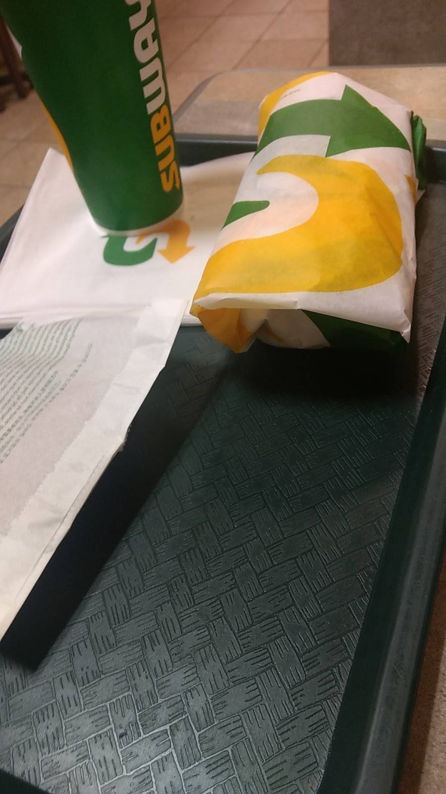 Subway | restaurant | Centre Nouvelle-France, 150 Boul Jean-Leman Local 100, Candiac, QC J5R 5E1, Canada | 4506591008 OR +1 450-659-1008