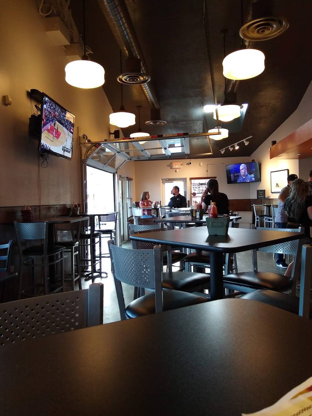 Two Cranes Bistro + Brew | restaurant | 901 Rio Grande Boulevard Northwest Suite A 190 & 192 Suite A 190 & 192, Albuquerque, NM 87104, USA | 5052953970 OR +1 505-295-3970