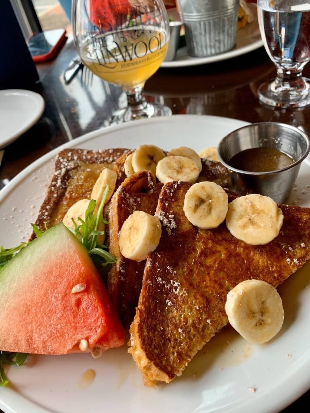 The Linwood Restaurant and Cocktails | restaurant | 150 E Main St, Bay Shore, NY 11706, USA | 6316651256 OR +1 631-665-1256