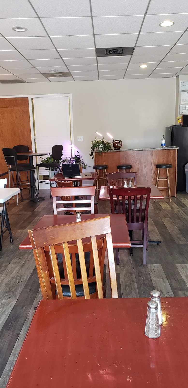 Richardsons Bistro | restaurant | 81 N Chicago St, Joliet, IL 60432, USA | 8155579557 OR +1 815-557-9557