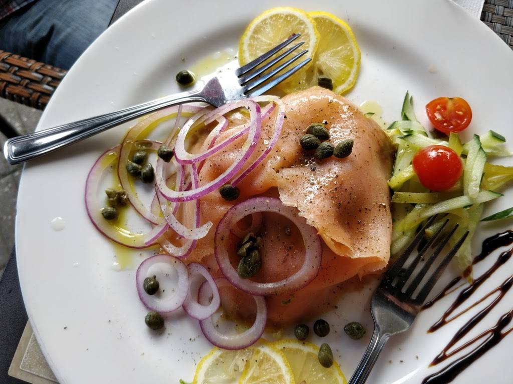 Taormina lounge | restaurant | 2530 Boulevard Saint-Joseph, Lachine, QC H8S 2N9, Canada | 5146345548 OR +1 514-634-5548