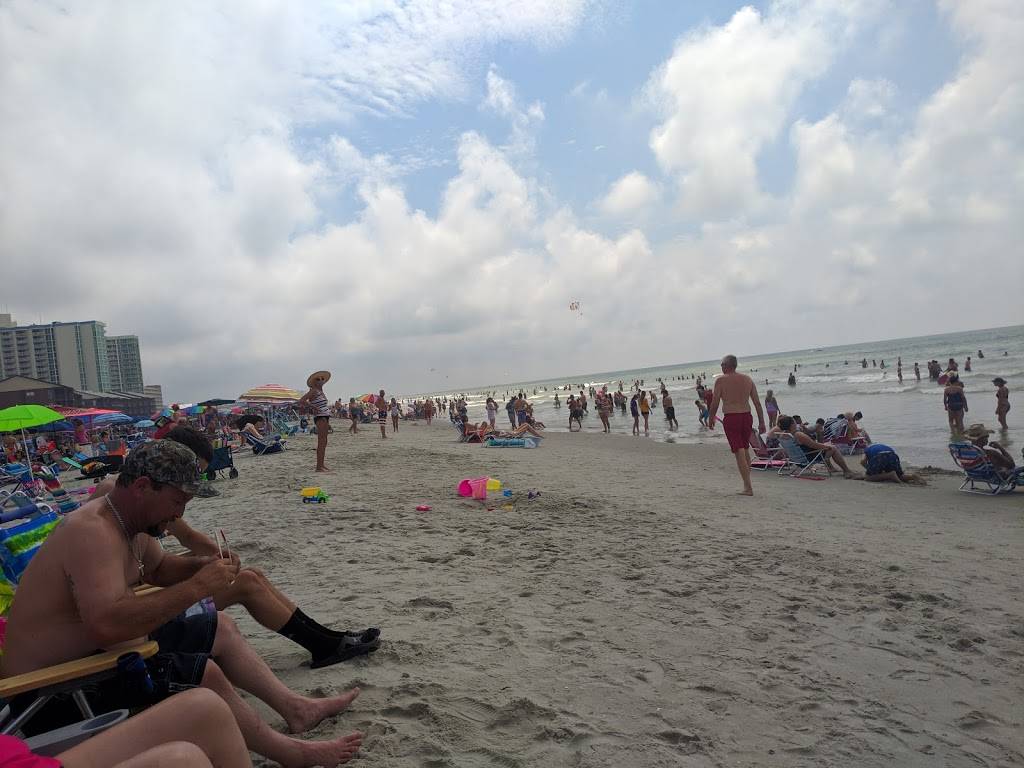 Harolds On the Ocean | restaurant | 100 Main St, North Myrtle Beach, SC 29582, USA | 8432491047 OR +1 843-249-1047