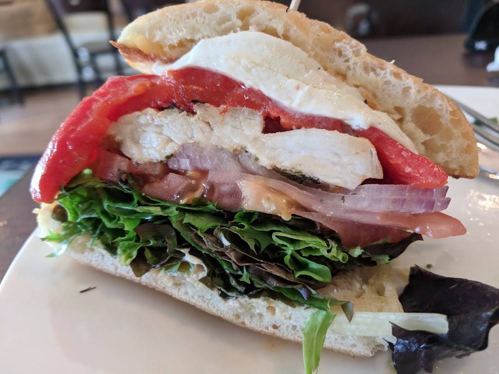 Earth Bistro Cafe | restaurant | 11110 Clifton Blvd, Cleveland, OH 44102, USA | 2162019338 OR +1 216-201-9338