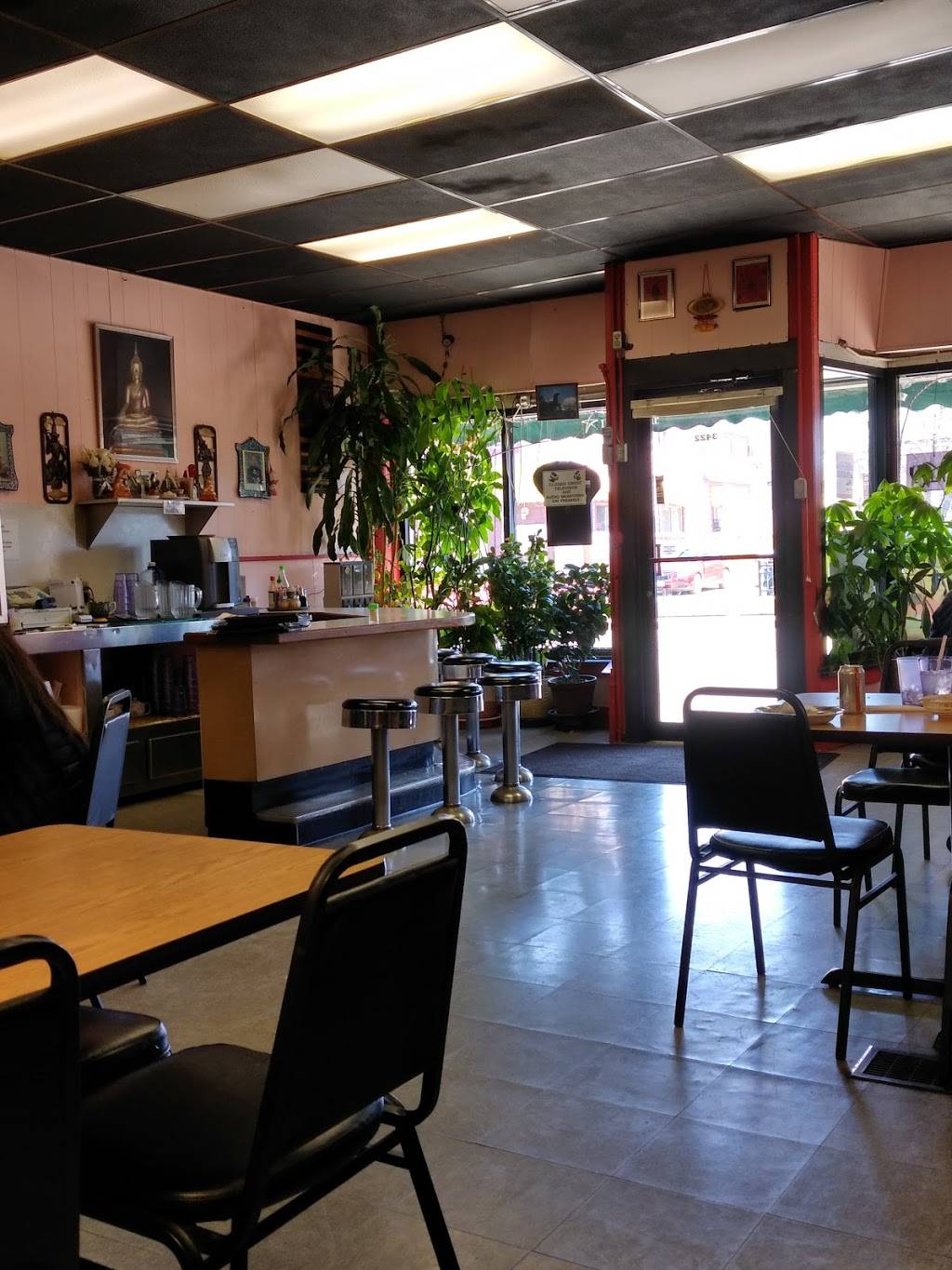 Vientiane Noodle Shop | restaurant | 3422 W National Ave, Milwaukee, WI 53215, USA | 4146728440 OR +1 414-672-8440