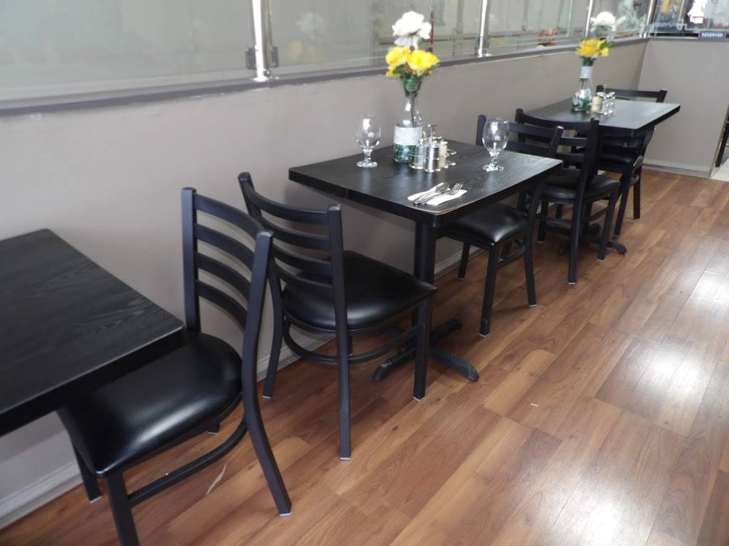 Benin Cafe Resturant | restaurant | 359 Albion Rd, Etobicoke, ON M9W 3P3, Canada | 4165518026 OR +1 416-551-8026