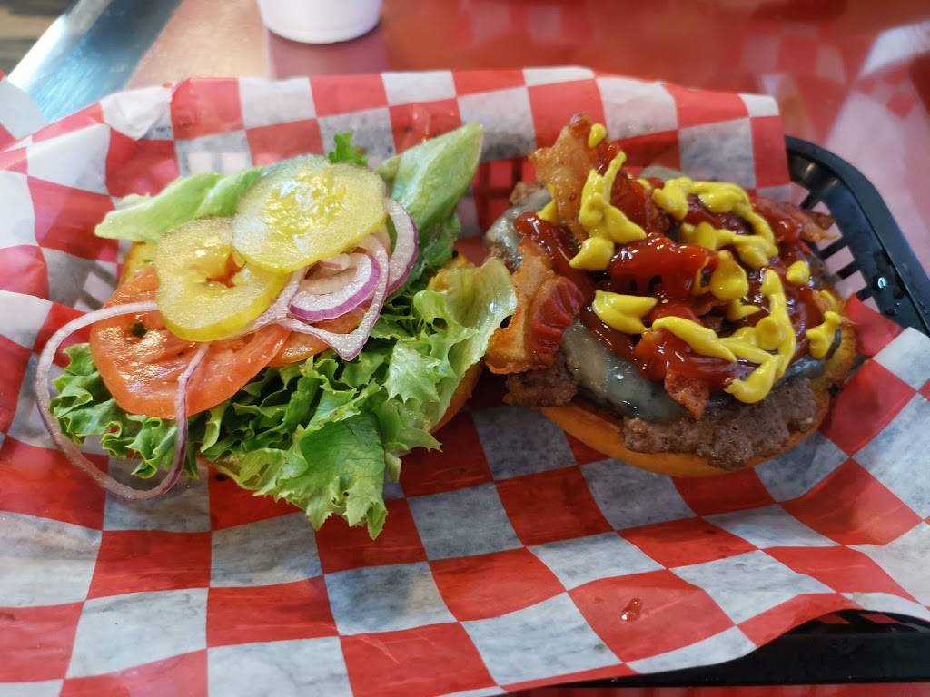 The Heroes Grill | restaurant | 1300 South St, Titusville, FL 32780, USA | 3216076739 OR +1 321-607-6739