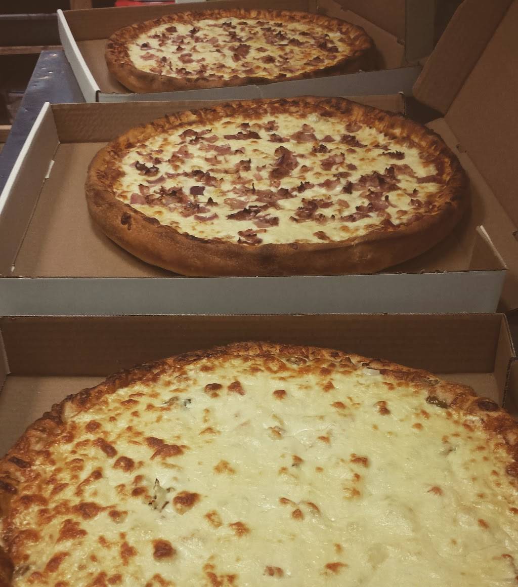 Pizza Workz Restaurant | restaurant | 461 Donald B. Munro Dr, Carp, ON K0A 1L0, Canada | 6138395555 OR +1 613-839-5555