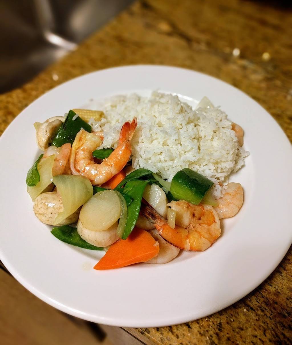 The Wokker Restaurant | restaurant | 5555 Eglinton Ave W, Etobicoke, ON M9C 5M1, Canada | 9052383177 OR +1 905-238-3177