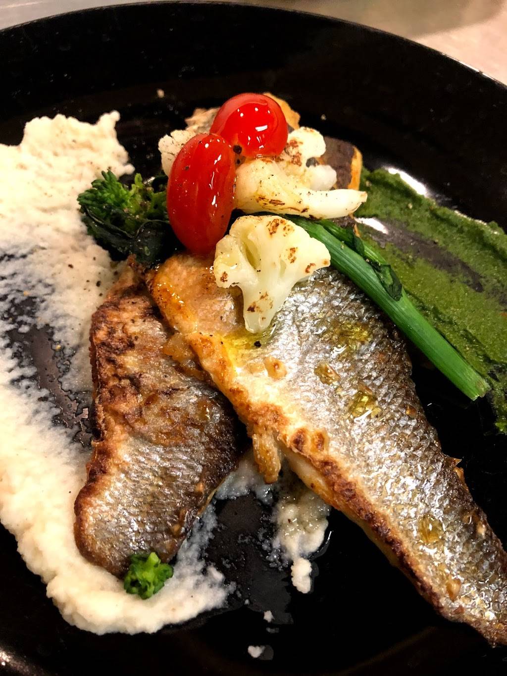 Tesoro Trattoria & Pizzeria | restaurant | 4400 Connecticut Ave NW, Washington, DC 20008, USA | 2023636100 OR +1 202-363-6100