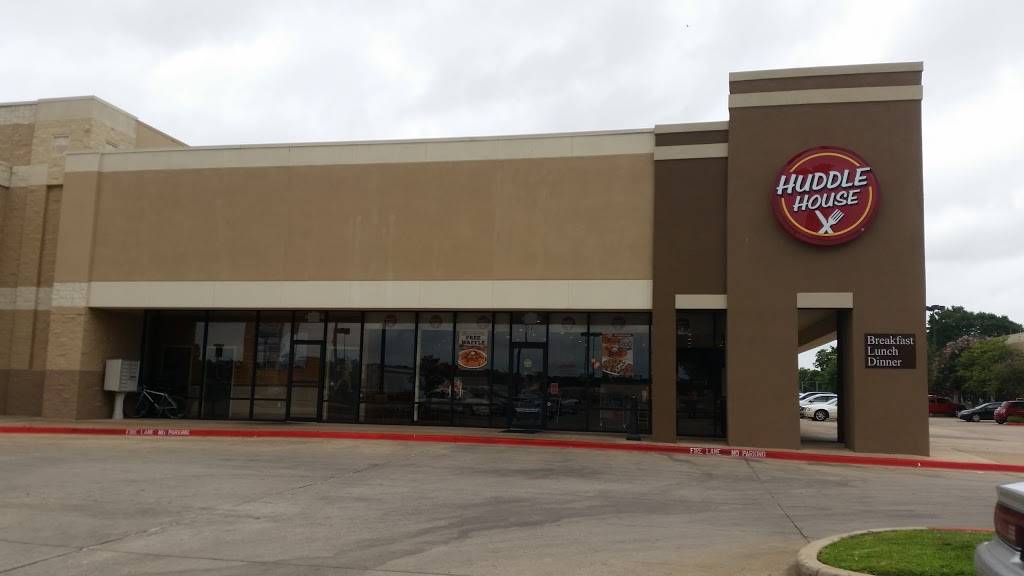 Huddle House | restaurant | 904 W Montgomery St, Willis, TX 77378, USA | 9366661665 OR +1 936-666-1665