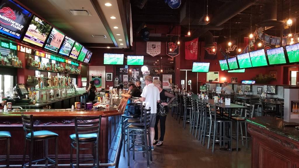Crazy​ ​​Pour Sports Bar | restaurant | 105 North Ave, Villa Park, IL 60181, USA | 6307580099 OR +1 630-758-0099