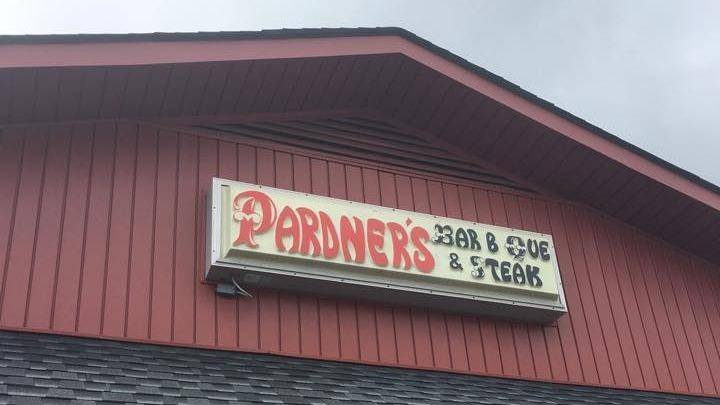 Pardners Bar-B-Que | restaurant | 5444 Highway 11E, Piney Flats, TN 37686, USA | 4233918099 OR +1 423-391-8099